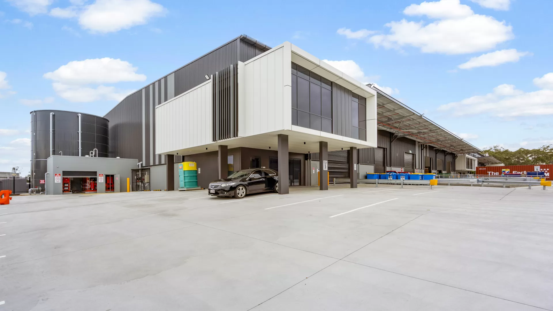 Logos Arundel Logistics Warehouse Aerial view