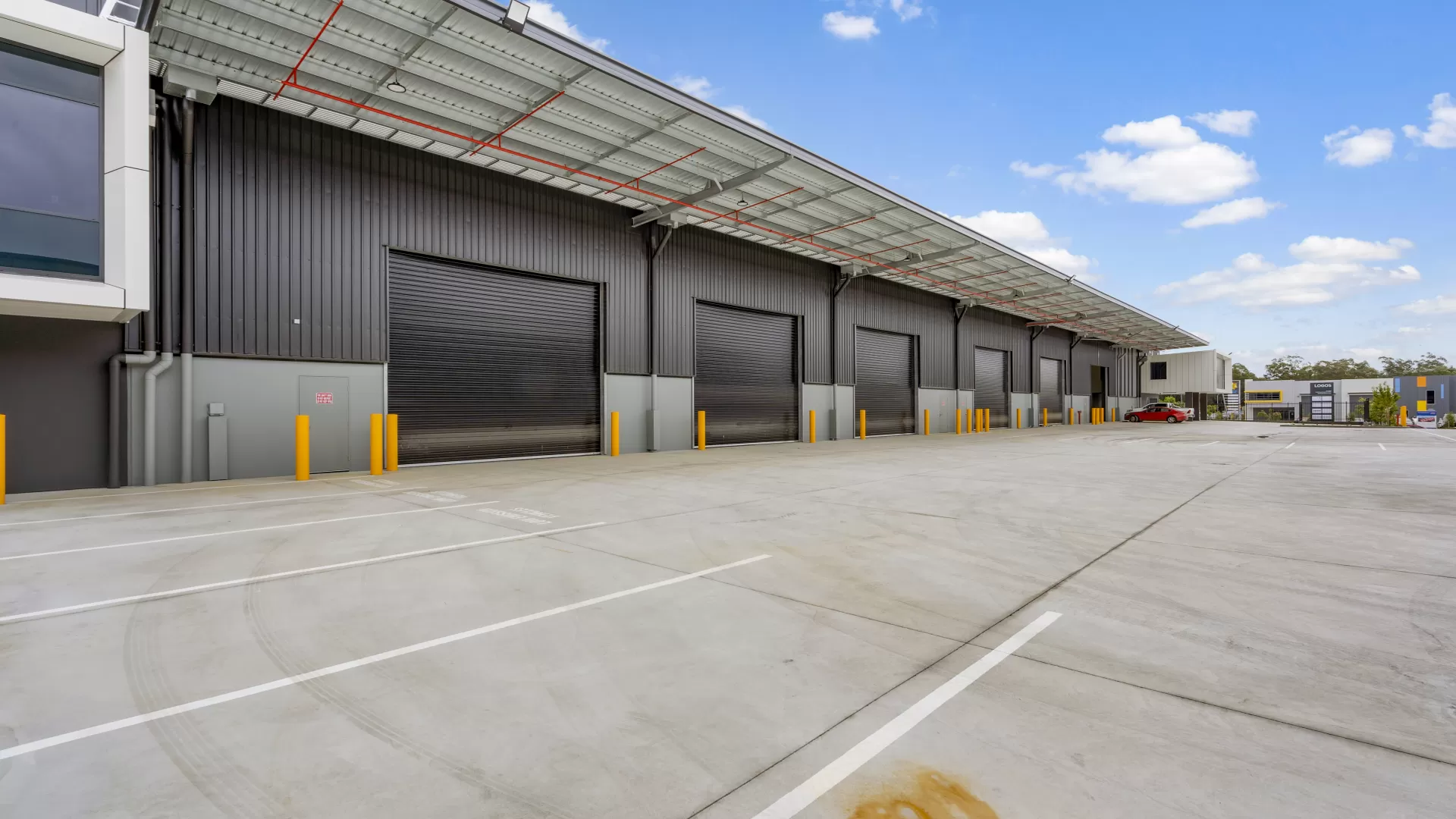 Logos Arundel Logistics Warehouse Aerial view