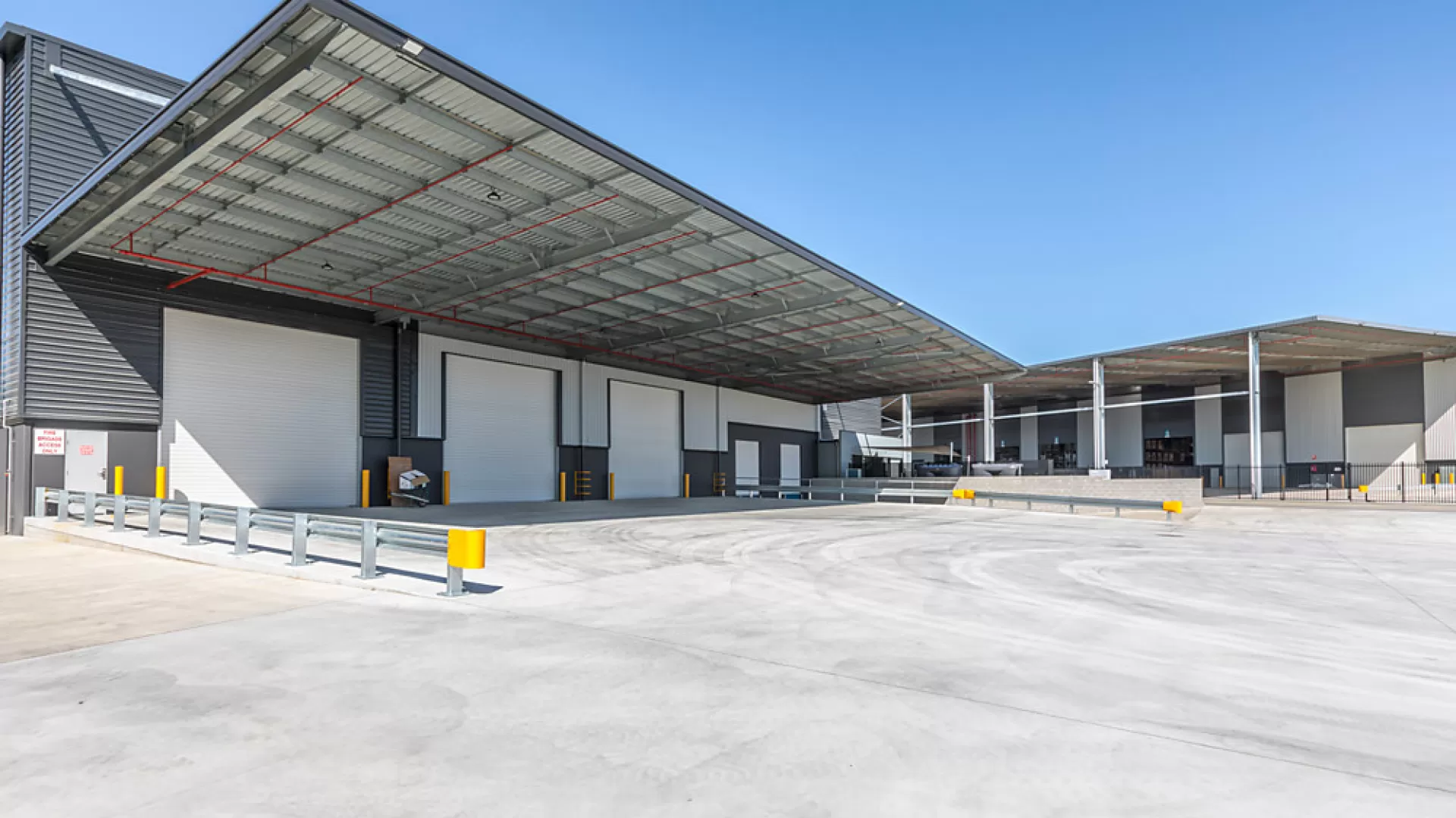 Industrial Warehouse External view Tradecoast